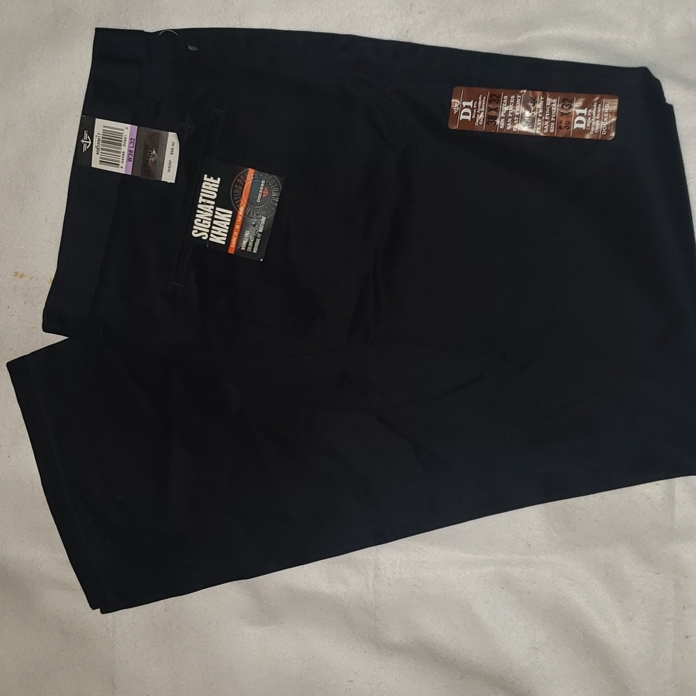 🆕️DOCKERS SIGNATURE KHAKI CLASSIC FIT